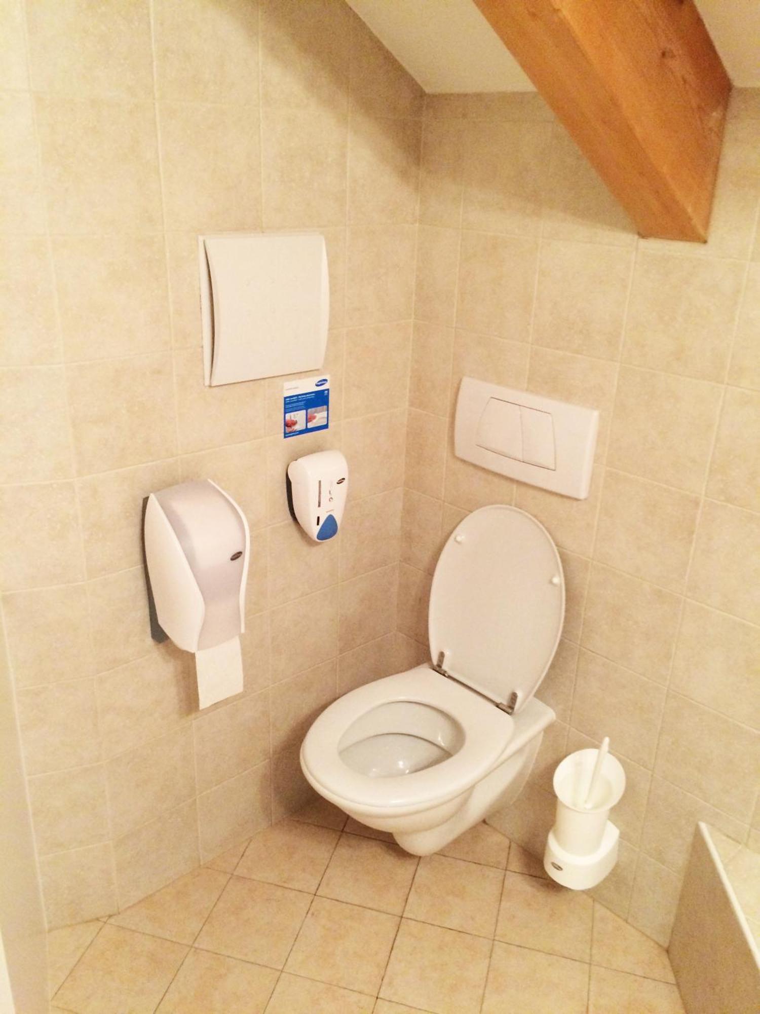 Manzoni Rooms Мерано Номер фото